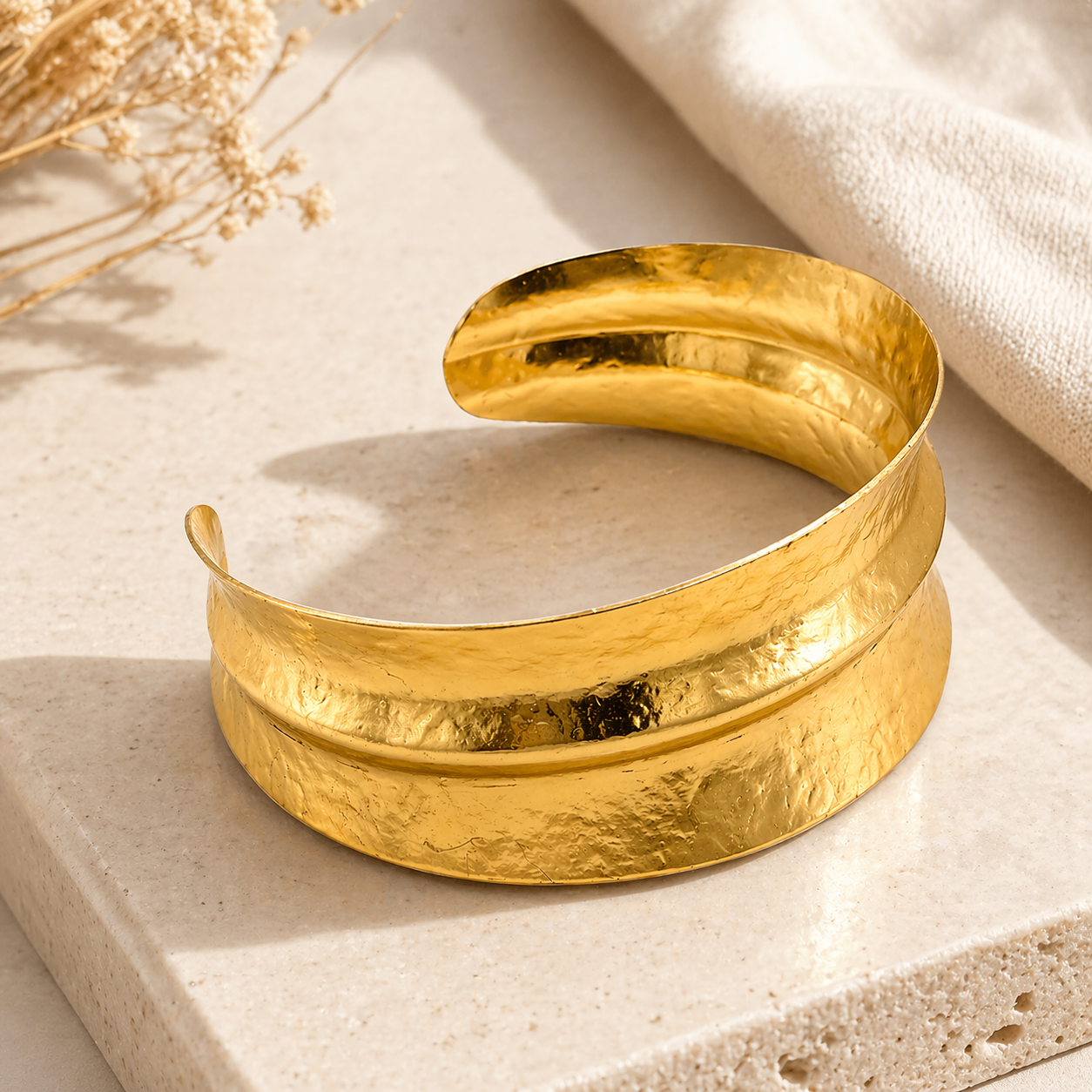 Wide textured cuff